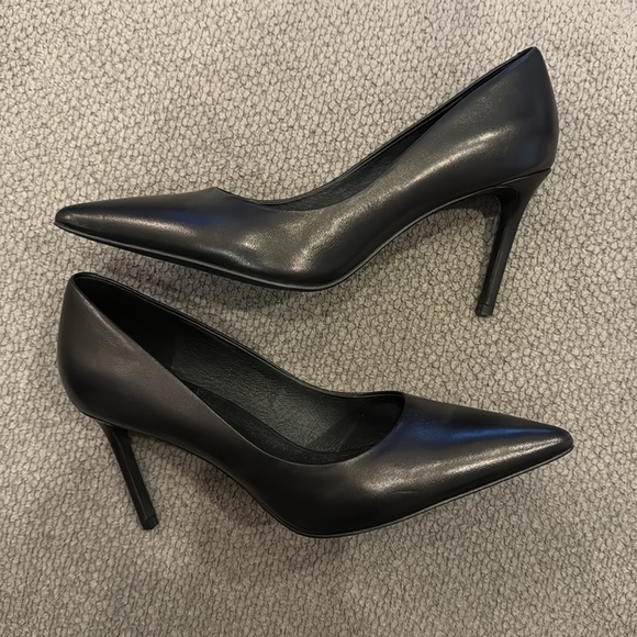 Jeffrey Campbell pointed black heels size 8 - Picture 2 of 3